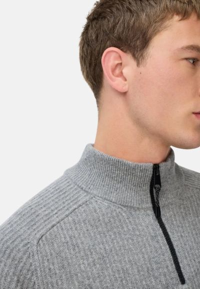 Сив вълнен пуловер Camel Active