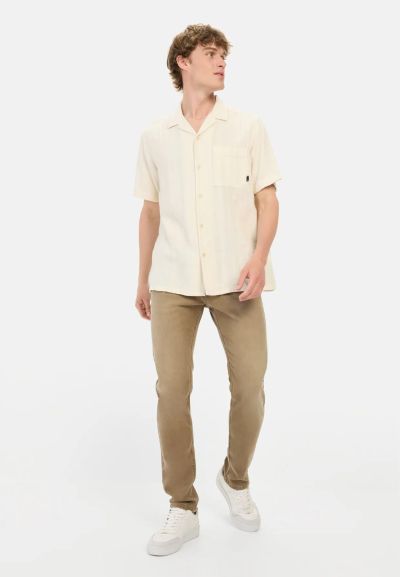 Вталени дънки Camel Active