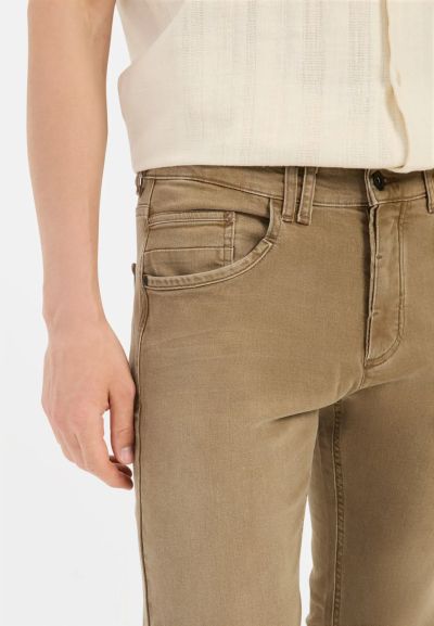 Вталени дънки Camel Active