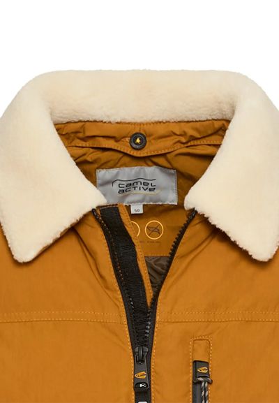 Бомбър с подвижна яка Camel Active