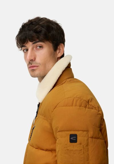 Бомбър с подвижна яка Camel Active