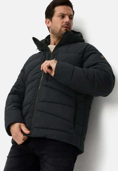 Черно яке Camel Active с подвижна качулка