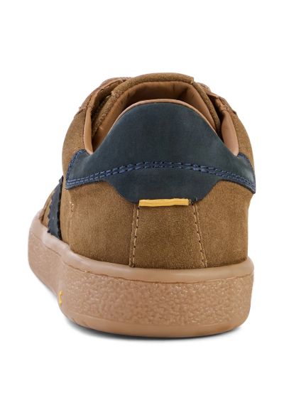 Кафяви сникърси Camel Active