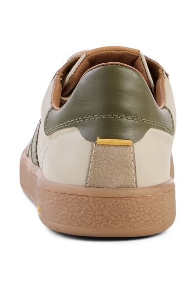 Светли кожени сникърси Camel Active