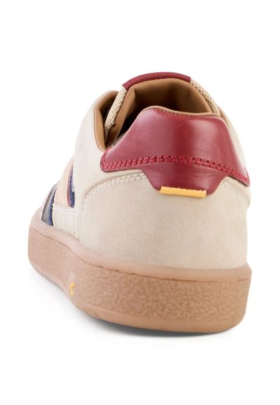 Бежови сникърси Camel Active